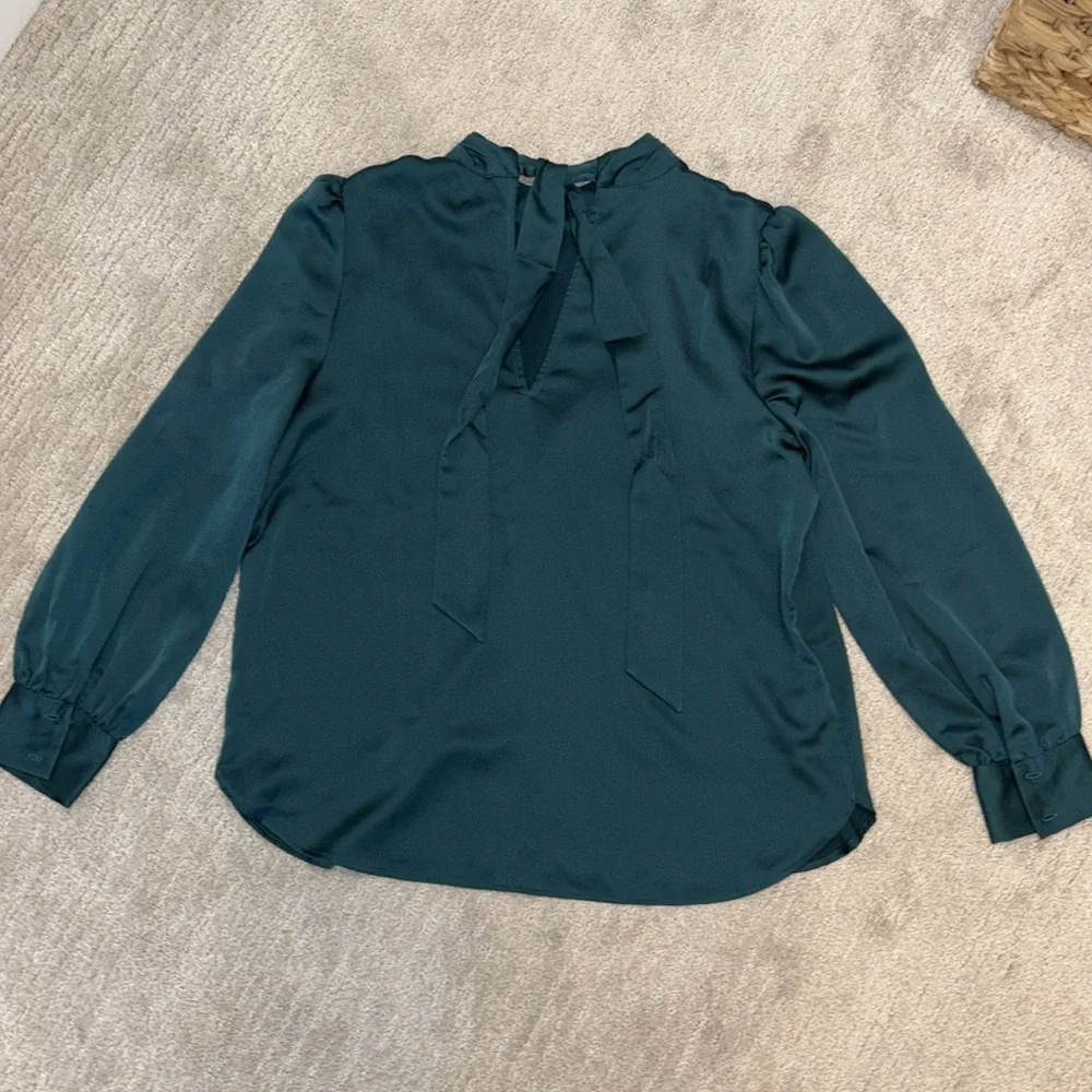 LOFT Green Satin Long-Sleeve Blouse